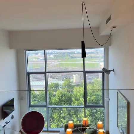 아파트 Nava - Loft Luminoso Con Parking Privado Cerca Del Centro Y Universidades *